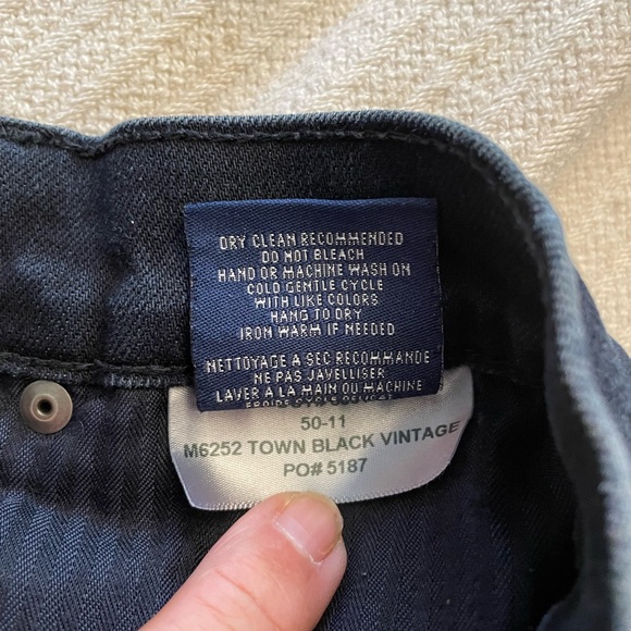 Mens jeans by Fidelity. Waist size 34” Color is Black. - Picture 4 of 8